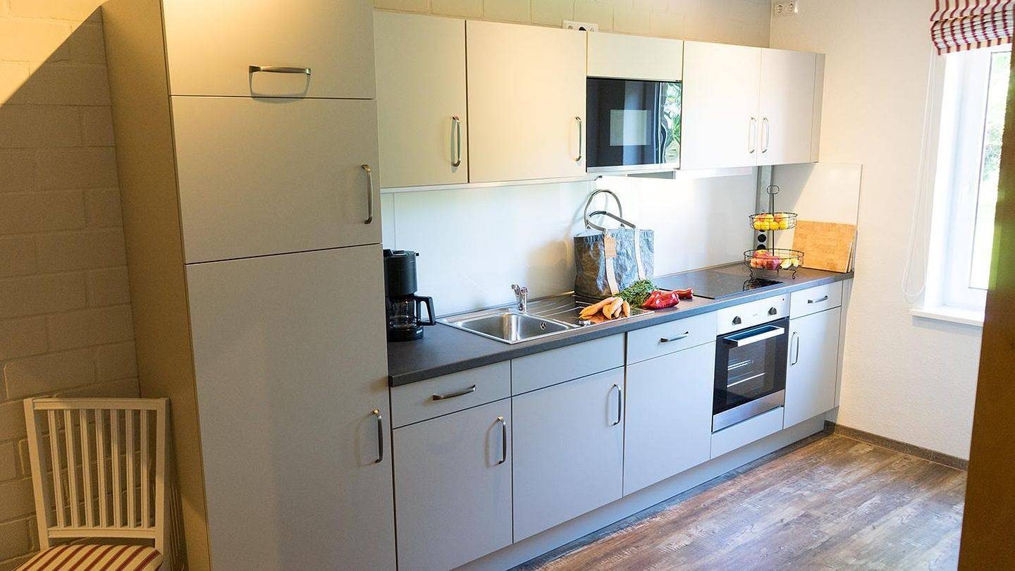 Familienfreundliche Ferienwohnung mit Terrasse und Nähe zum Meer — Bild 4