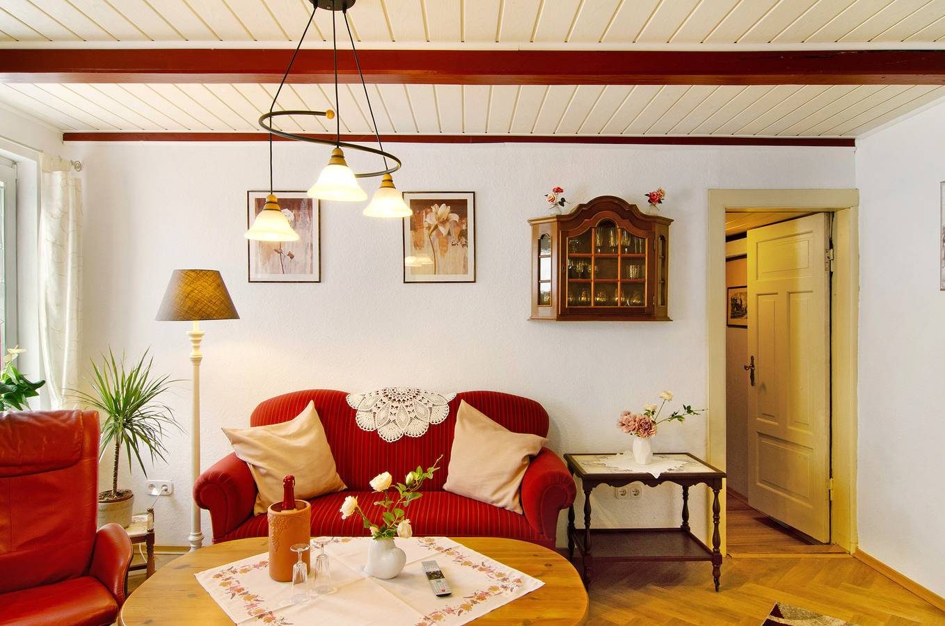 Ferienhaus 'Haus Katinka' mit privater Terrasse, privatem Garten und Wlan — Bild 3