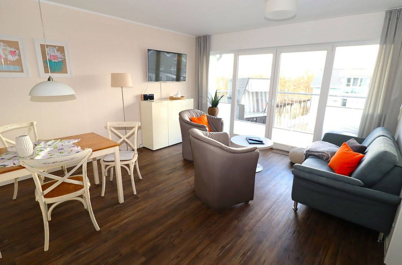 gepflegte Ferienwohnung, Infrarotkabine, großer Balkon, Wäschepakete — Bild 4