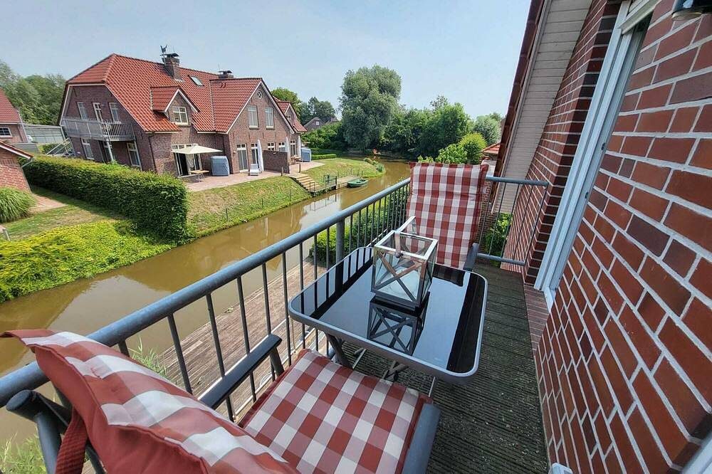 Gemütliche Wohnung Grachtenidyll Og an den Greetsieler Grachten