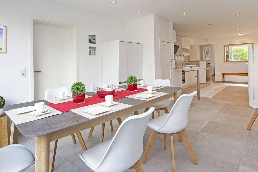 Familienfreundliche Wohnung mit Garten und Sauna, 500 m vom Strand