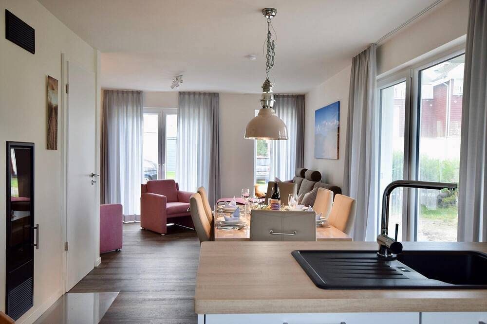 Hochwertiges Ferienhaus Strandnah, Süd-Terrasse, Loggia mit Meerblick, Sauna