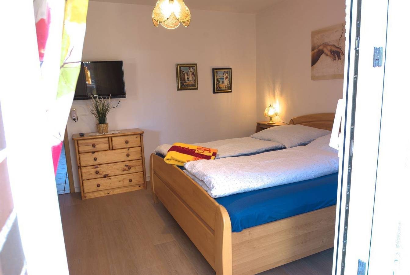 Gemütlichen, gut ausgestattete Ferienwohnung, ideal für Familien und Paare. — Bild 5