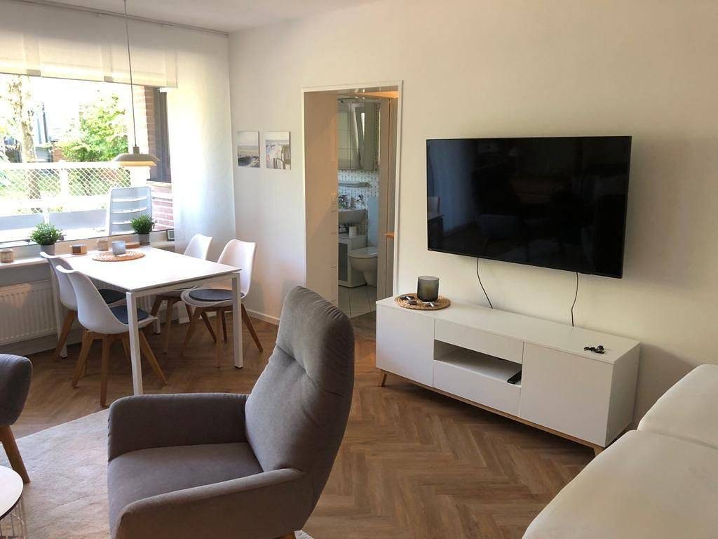 Neyszeit - neu renoviertes 1-Raum-Apartment in zentraler Lage
