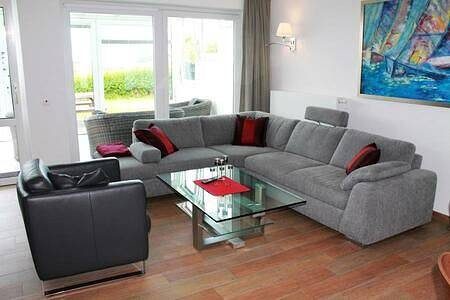 Geräumiges Ferienhaus ideal für den Familienurlaub nahe Weststrand! — Bild 2