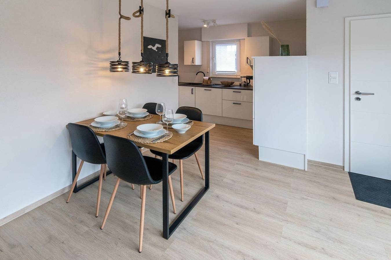Exclusiver, strandnaher Nichtraucher-Ferienbungalow für bis zu 4 Pers. Top Lage — Bild 2