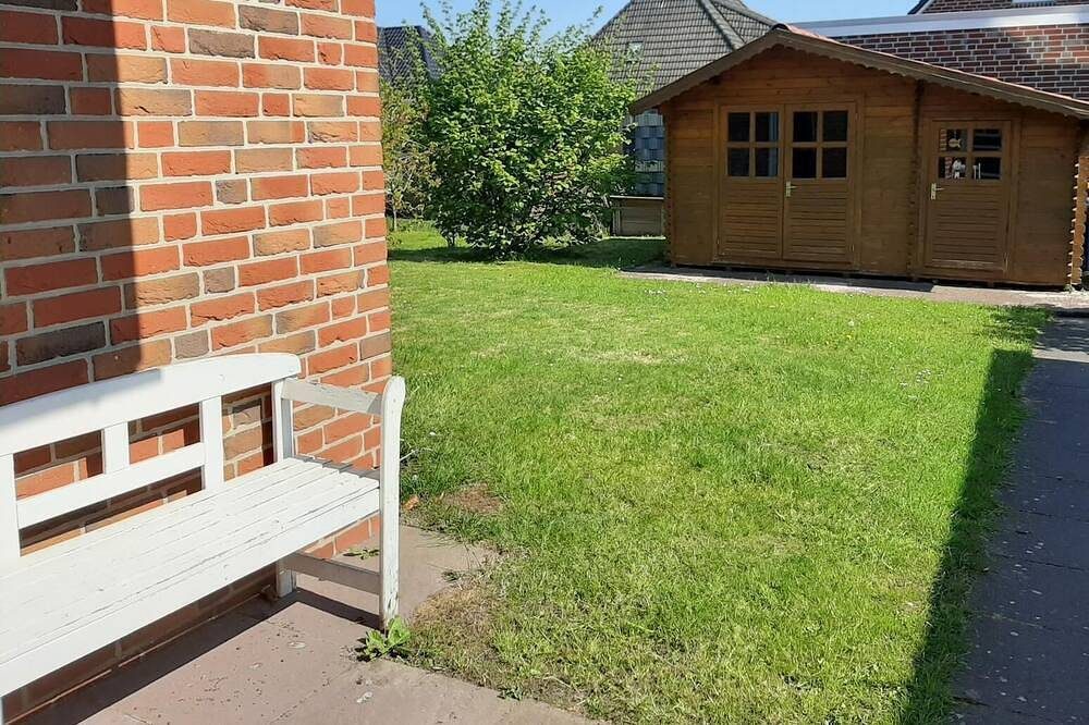 Schönes 100qm Ferienhaus für 6 Personen mit Sauna und großem Garten — Bild 4