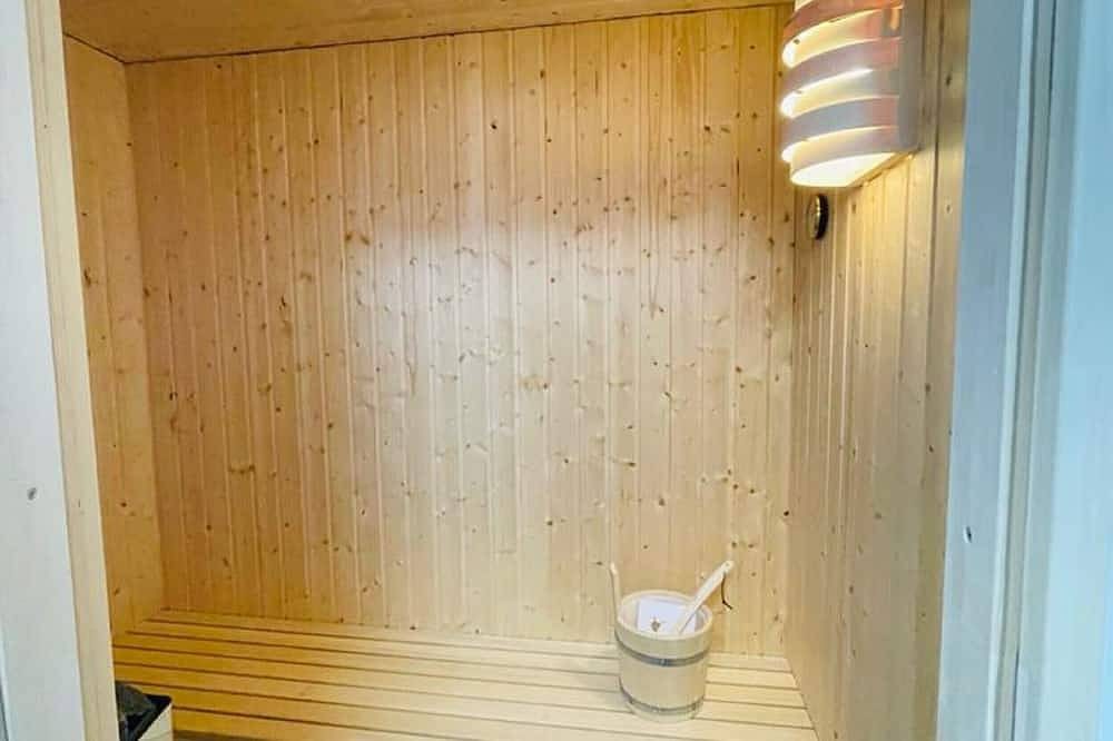 Moderne, hochwertige Ferienwohnung, Sauna, großer Balkon, Meerblick, strandnah — Bild 4