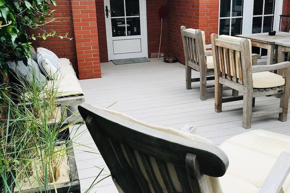 Bogenhuus unten mit Terrasse im Zentrum von Norderney — Bild 3