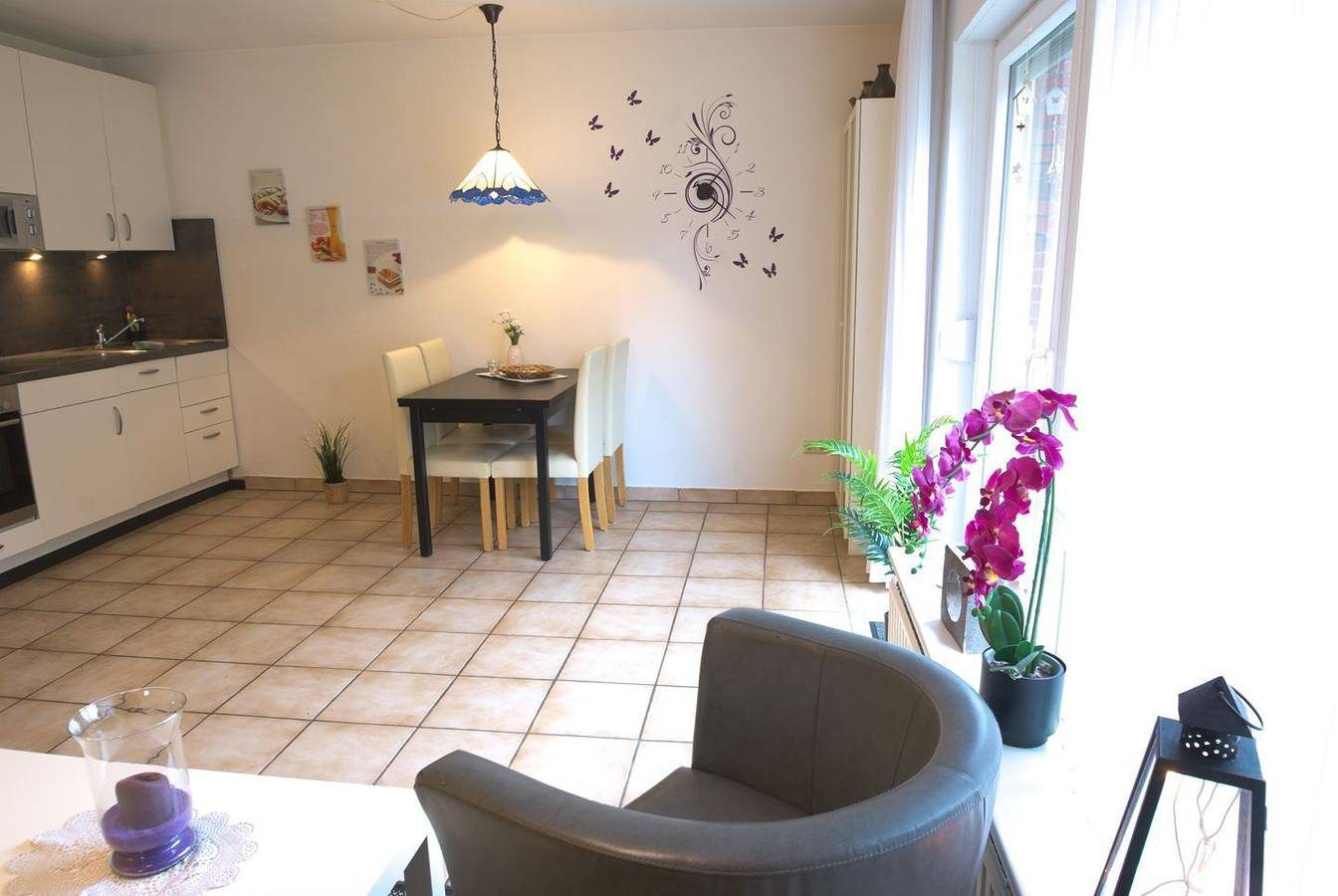 Ferienwohnung für 3 Personen in Strandnähe mit kleiner, eingezäunter Terrasse. — Bild 3