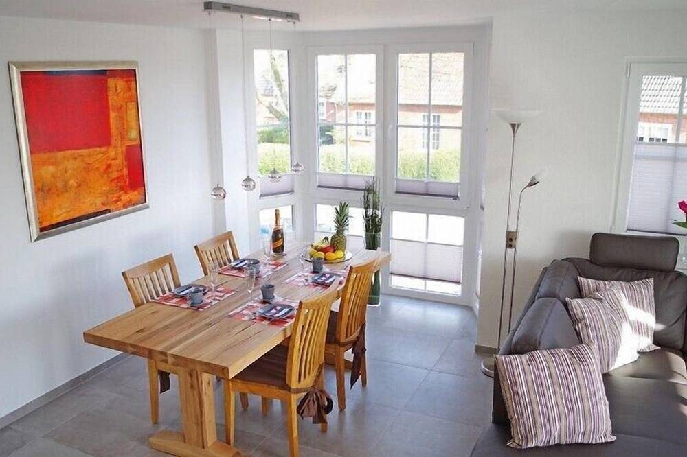 Schöne und helle Ferienwohnung (80qm) für 4 Personen mit Balkon — Bild 5