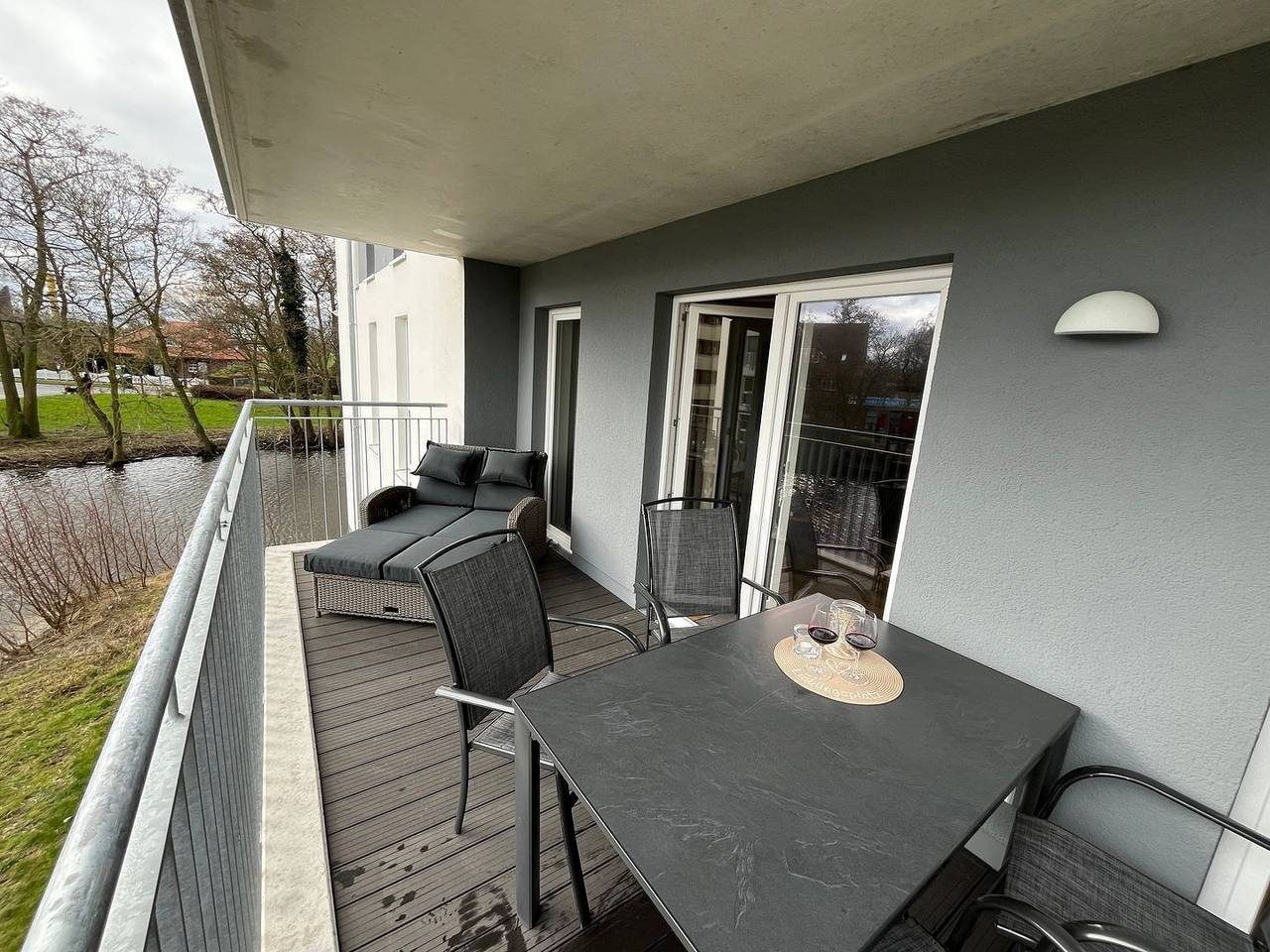 Moderne, hochwertige Ferienwohnung, Sauna, großer Balkon, strandnah — Bild 2