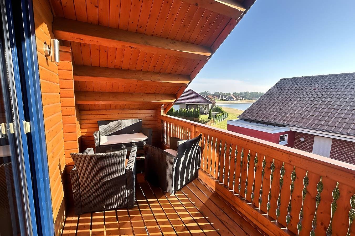 Ferienhaus 'Auszeit Am See' mit Seeblick, privater Terrasse und Wi-Fi — Bild 5