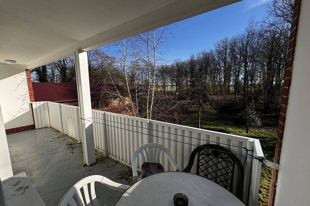 Familientraum mit 9 Zimmern großem Garten und  Waldblick im Herzen Ostfrieslands — Bild 2