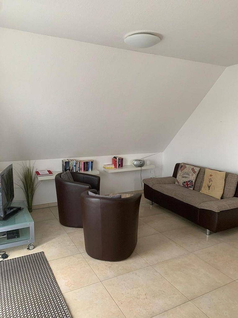 Schöne helle Ferienwohnung Silbermöwe Og direkt an den Greetsieler Grachten — Bild 3