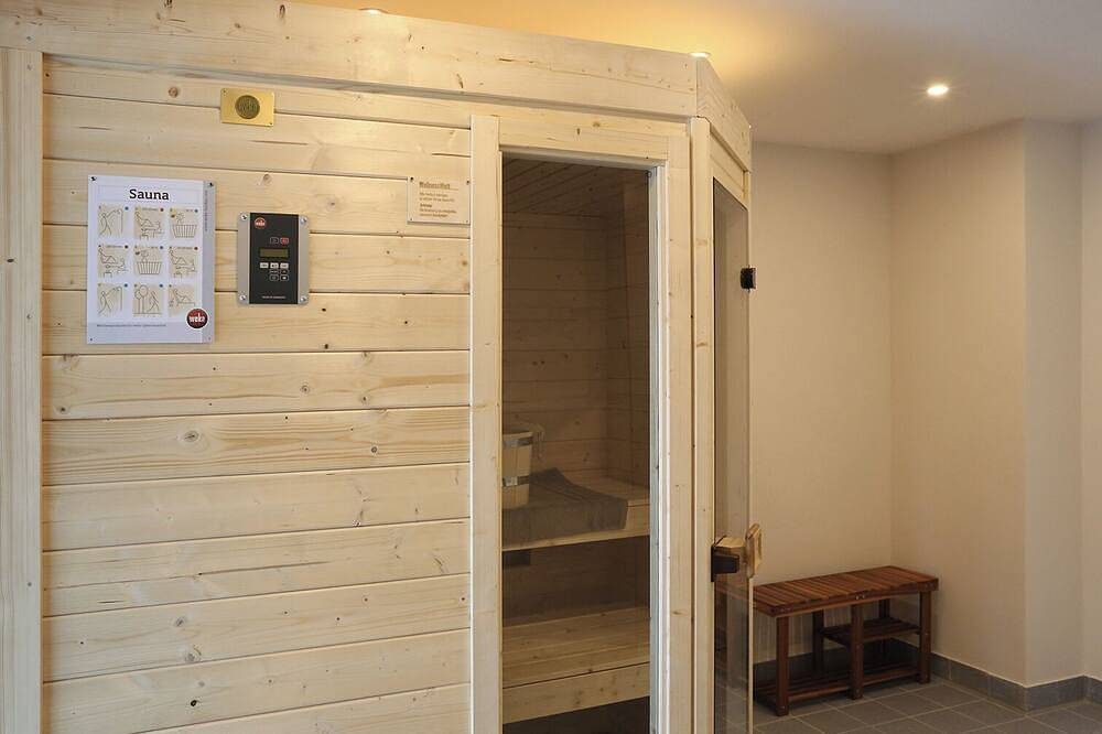 Ferienwohnung mit beheiztem Innenpool und Sauna - Haus Meta Whg. 2 — Bild 4
