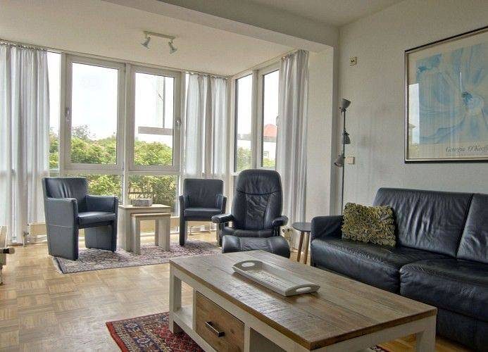 Weitblick - ideal gelegene Familienwohnung mit Charme — Bild 3