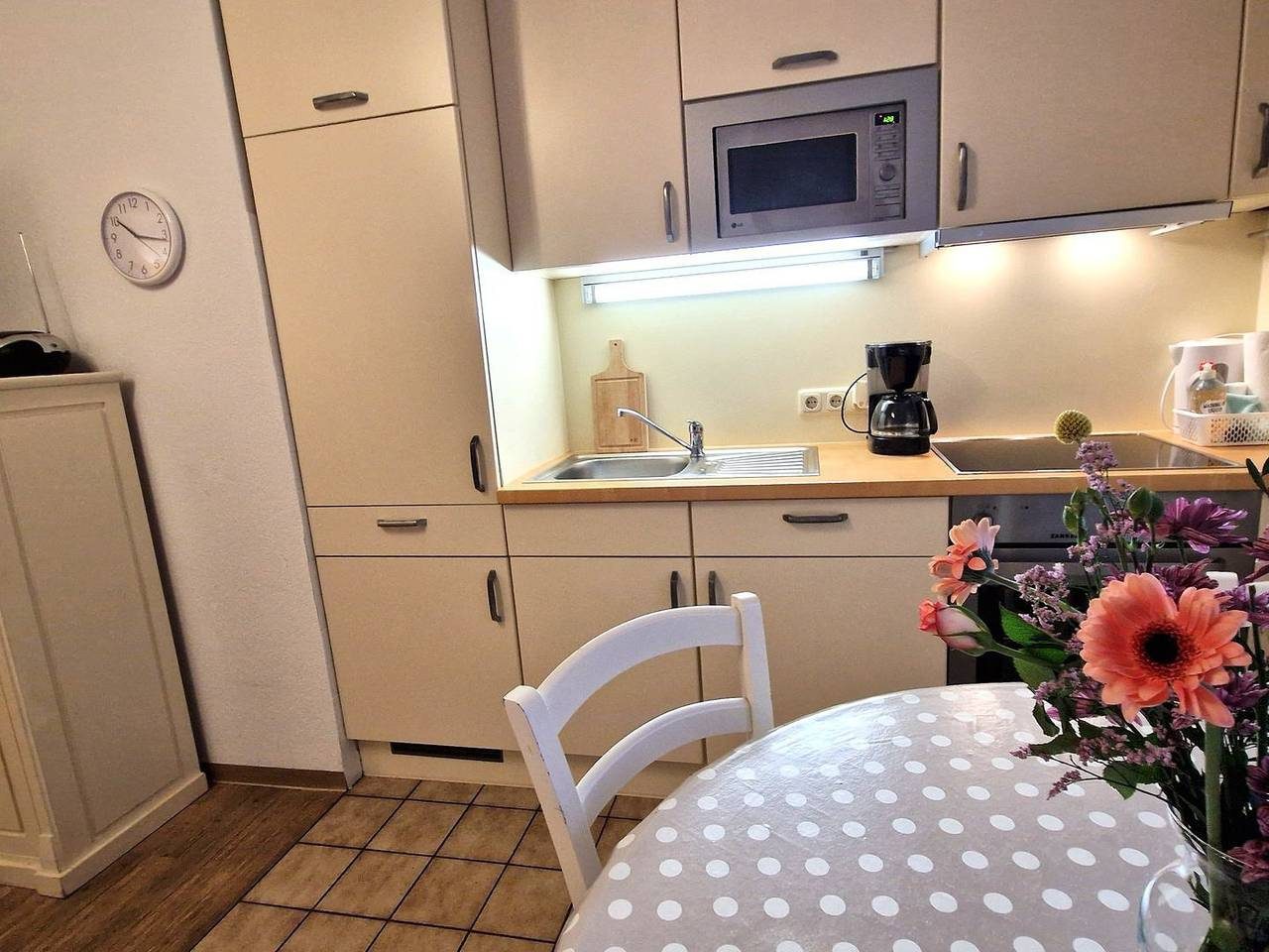 niedliche Ferienwohnung im Ergeschoss mit Terrasse für bis zu 3 Pers. — Bild 5