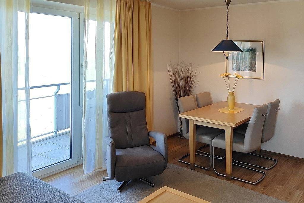 Strandnahe 3-Zimmer Ferienwohnung an der Nordsee mit Balkon und Meerblick — Bild 3