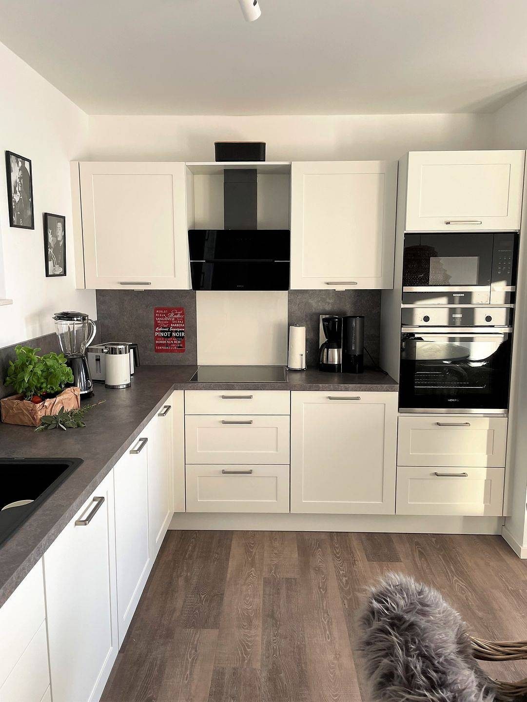 Moderne, hochwertige Ferienwohnung, Sauna, großer Balkon, Meerblick, strandnah — Bild 2