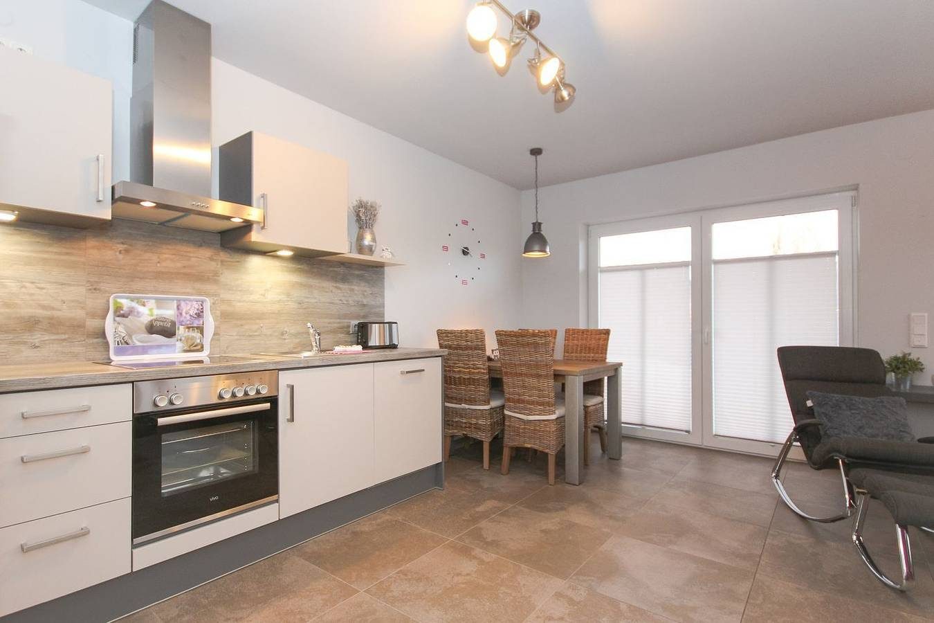 Am Kutterhafen I, Herzlich willkommen – Ferienwohnung „Am Kutterhafen“ — Bild 3