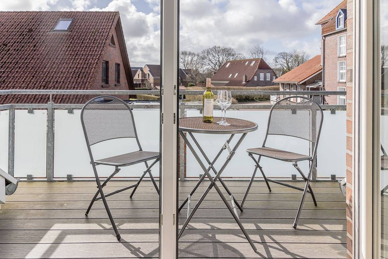 Obergeschoss- Ferienwohnung (Neubau, Fertigstellung 12-2019) mit kleinem Balkon