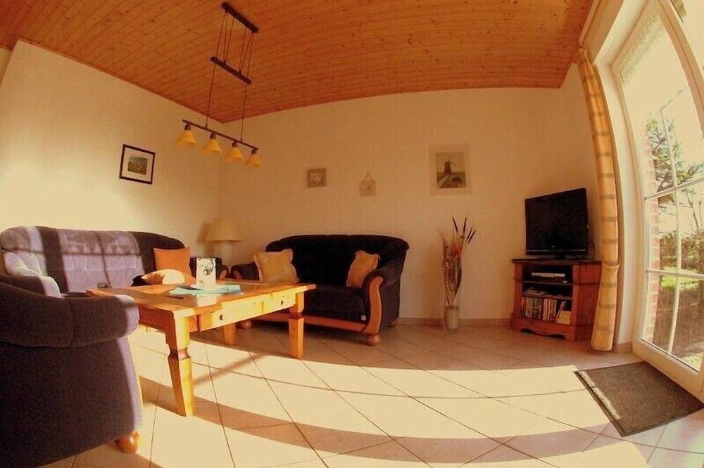 Kanu, Kanallage mit Bootsteg, Terrasse, Wlan, ruhige Lage