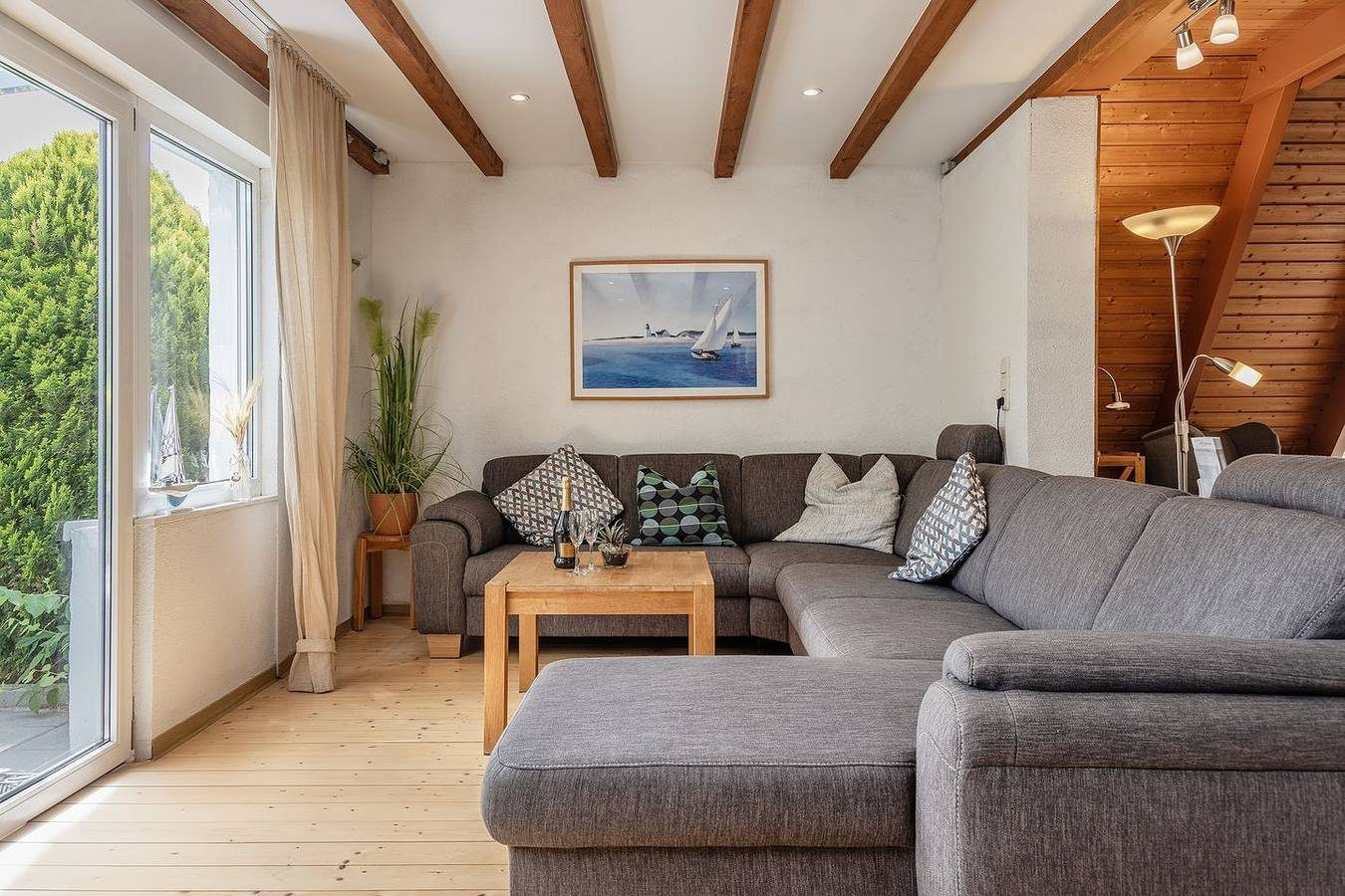 Nurdach- Ferienhaus mit 3 Schlafzimmern in Carolinensiel (90 m²) für 6-7 Personen — Bild 4