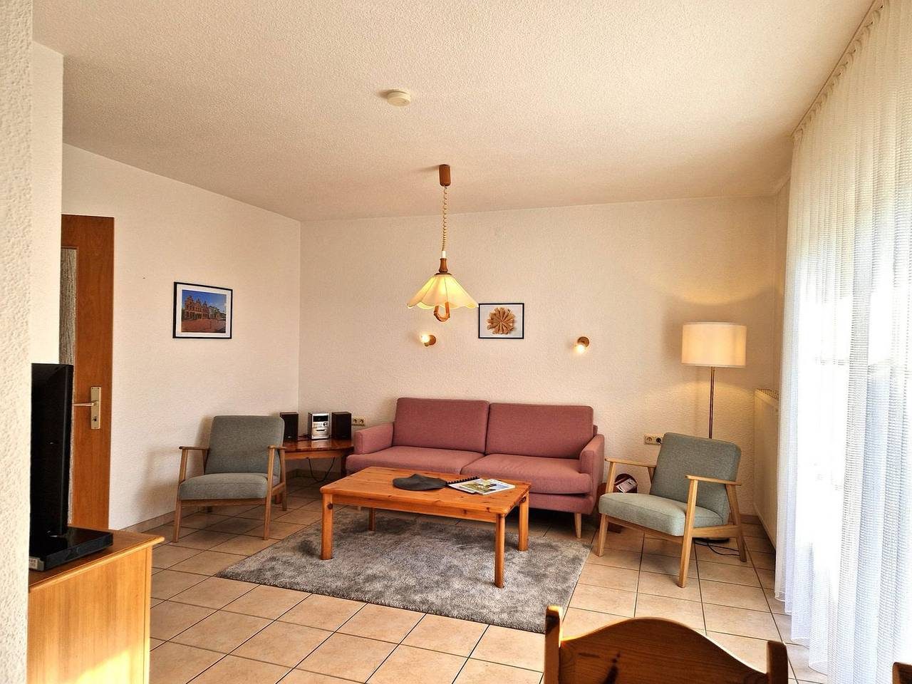 niedliche, zentrale Ferienwohnung im Erdgeschoss für bis 4 Pers.+Baby -ca. 60 m² — Bild 2