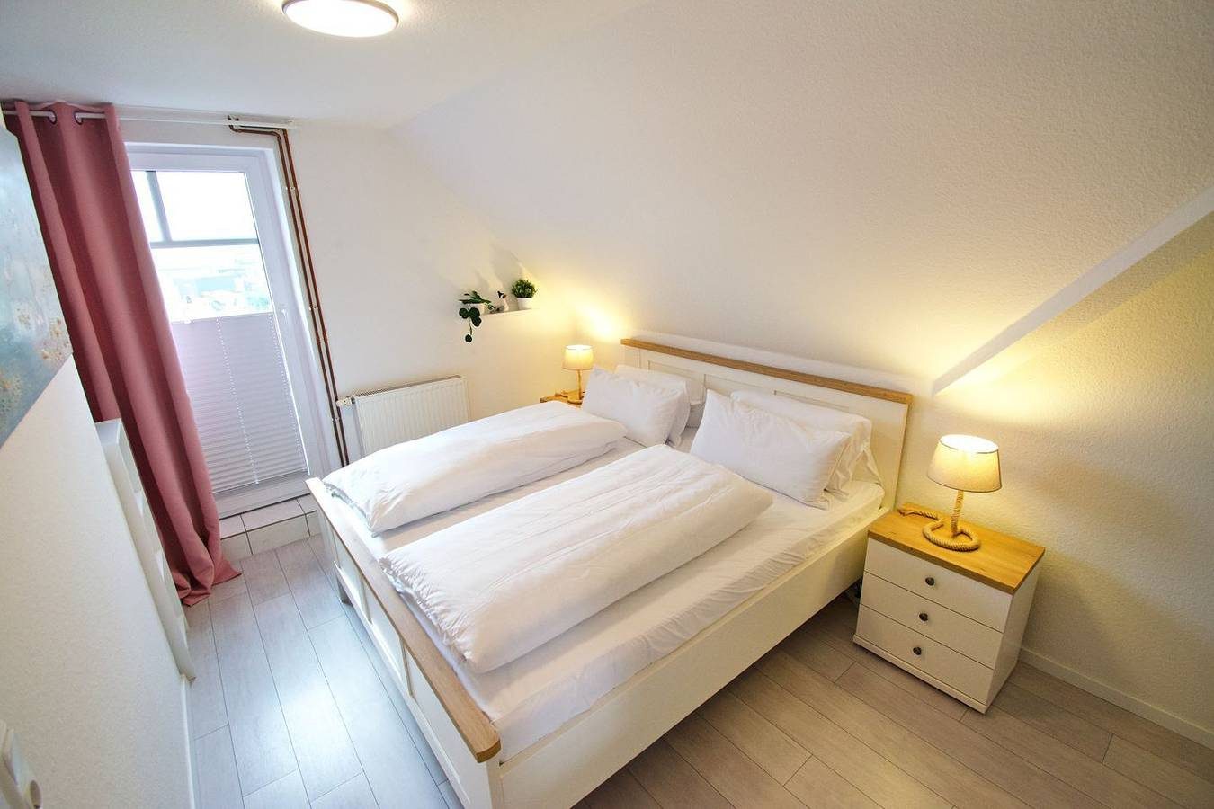 Möwengruß - gemütliche und frisch renovierte Ferienwohnung im 2. Obergeschoss. — Bild 2