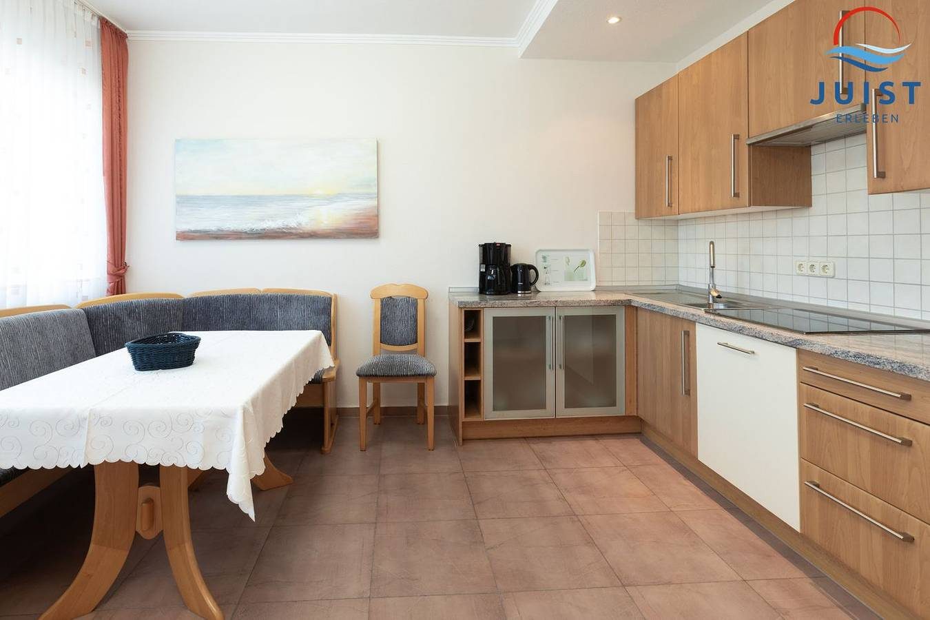 Familienfreundliche Ferienwohnung mit Terrasse im ruhigen Ostdorf — Bild 4
