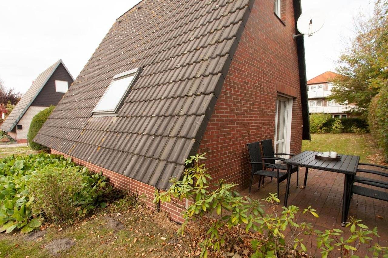 "A" wie außergewöhnlich: Das Ferienhaus von ca. 60 qm ist ein liebreizendes "A-Häuschen", dass 4 bis 5 Personen beherbergen kann. Der Gemütlichkeitsfaktor ist enorm, genauso wie der schöne Garten. — Bild 4