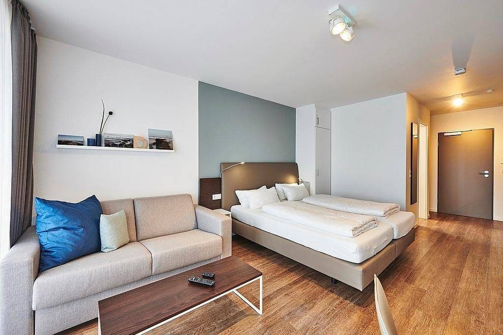 1-Zimmer Apartment nah der Nordsee mit Balkon inkl. Schwimmbad- & Saunanutzung — Bild 2