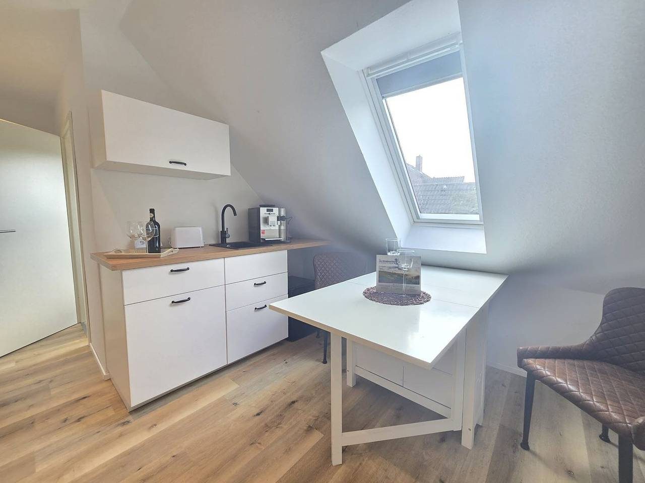 Das Ferienapartment "Lüttje Stuuv" heißt Sie  Herzlich Willkommen — Bild 4
