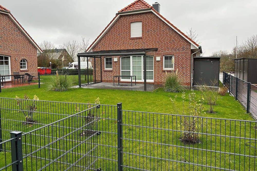 100qm Ferienhaus mit Infrarotkabine, Kamin, Garten & überdachter Terrasse — Bild 3
