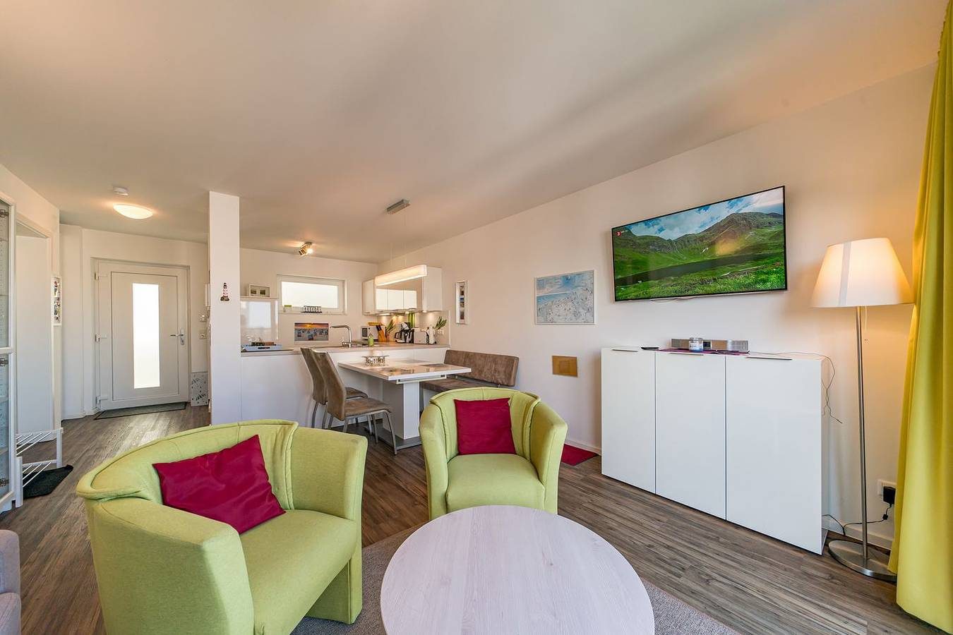 Tolles Apartment mit Infrarotsauna und Balkon mit wunderschönem Panoramablick! — Bild 3