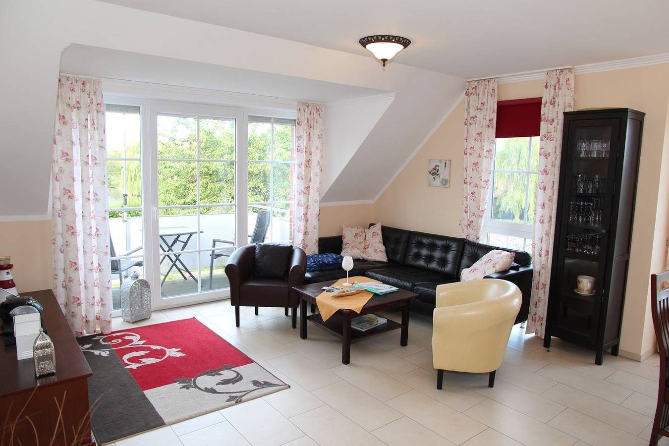Allergiker-freundliche Ferienwohnung (80qm) mit Balkon für 6 Personen am Wasser — Bild 4