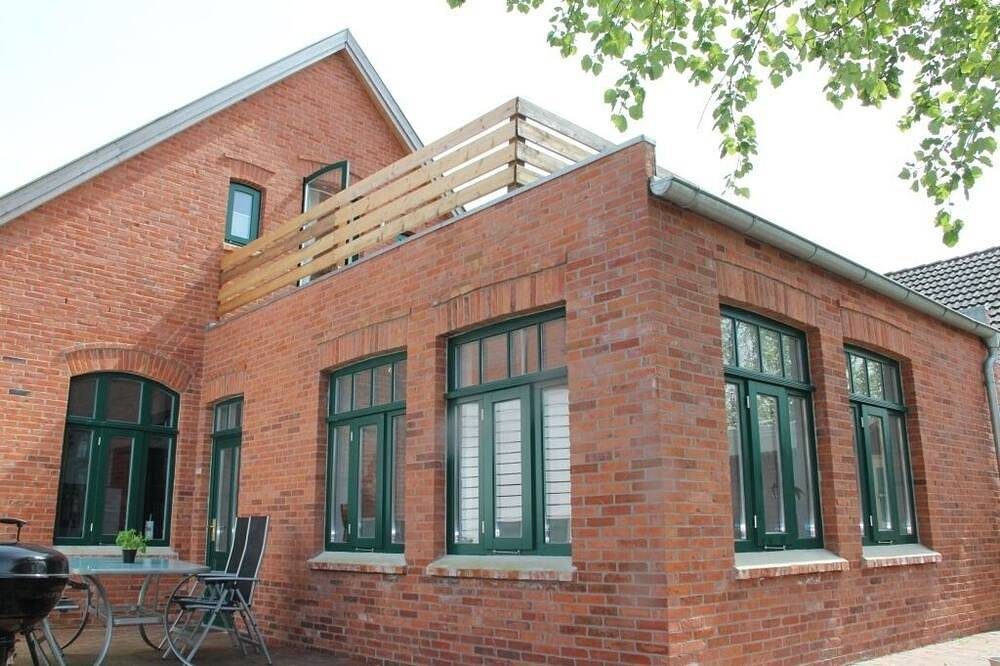 Charmantes 4* Ferienhaus\/3 Schlafzimmer\/3 Bäder\/6 Betten\/Sauna\/Wlan\/Dachterrass — Bild 2