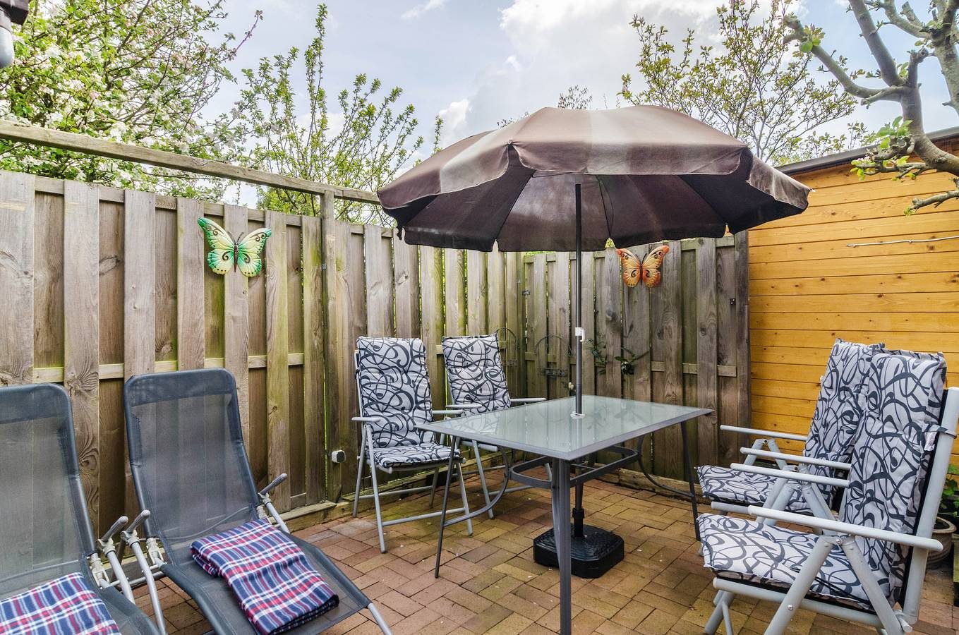 Ferienwohnung 'Djuren' mit Privatterrasse, Gemeinschaftsgarten und Wi-Fi — Bild 2