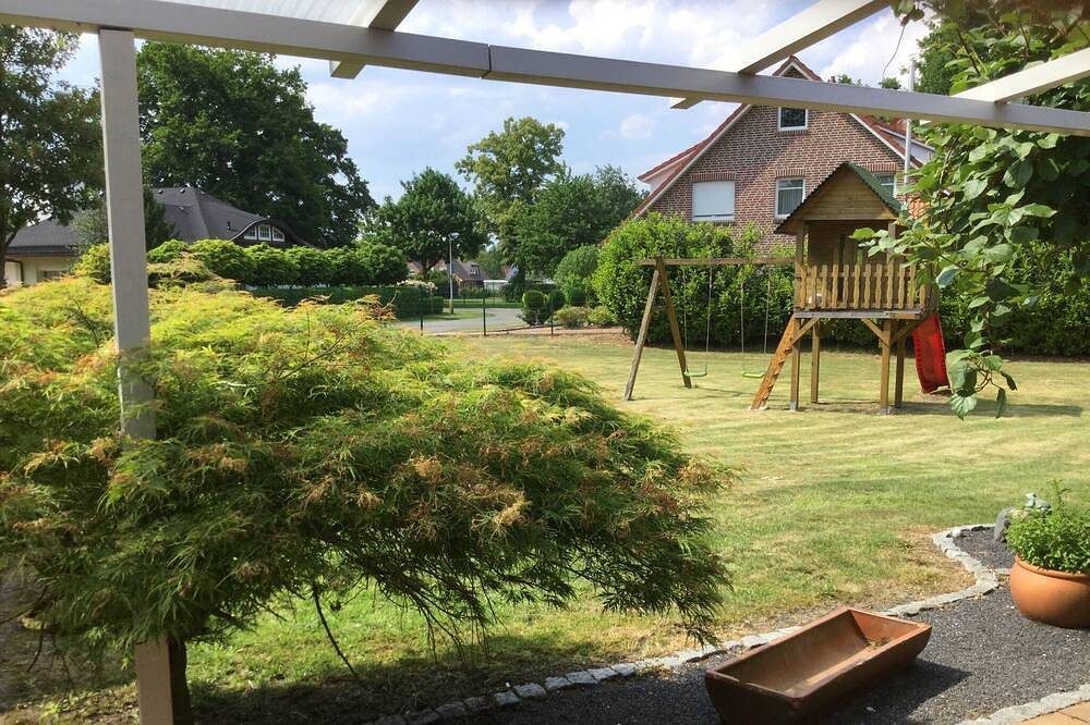 Großzügige Ferienwohnung mit Garten, Terrasse und Kamin — Bild 5