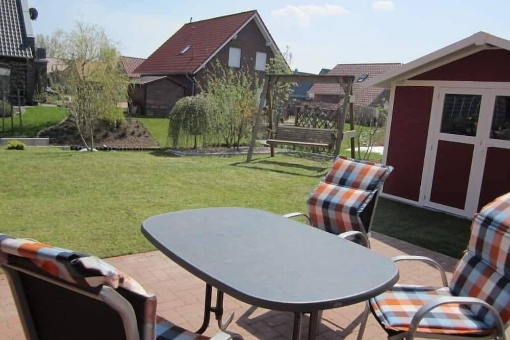 100qm Ferienhaus am Wasser für 6 Pers. mit Kamin, Wärmekabine, Garten & Tretboot — Bild 3