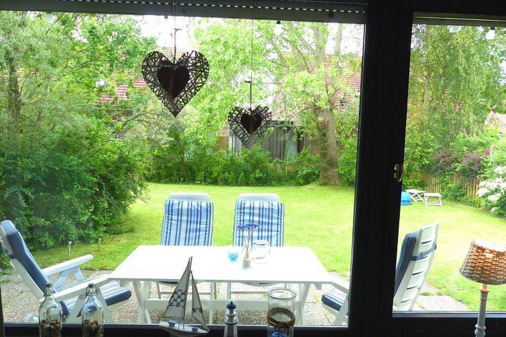 Ferienhaus, 70 qm, 2 Schlafzimmer, Terrasse mit Garten, max. 4 Personen — Bild 2