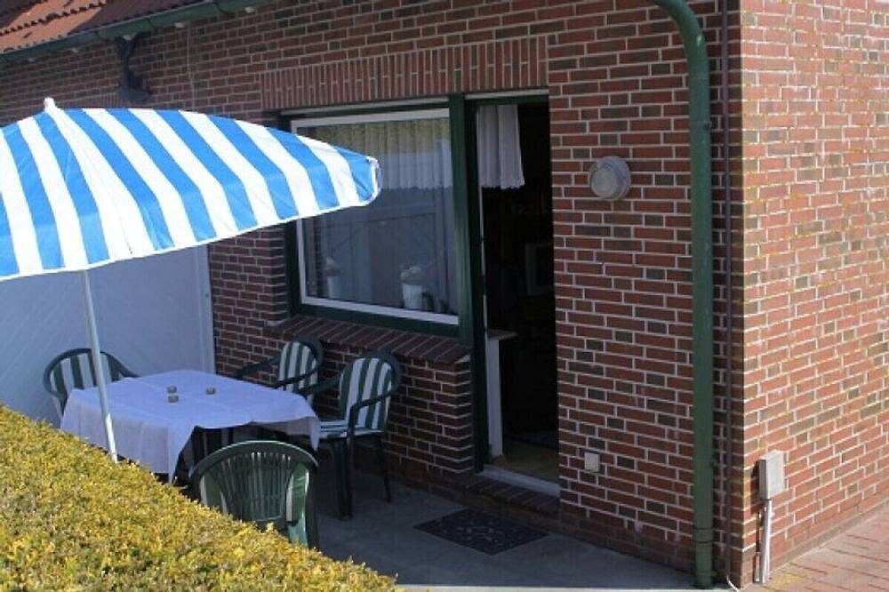 Ruhig gelegenes Ferienhaus nahe Strand & Hafen in Carolinensiel - Wlan+Haustiere — Bild 2