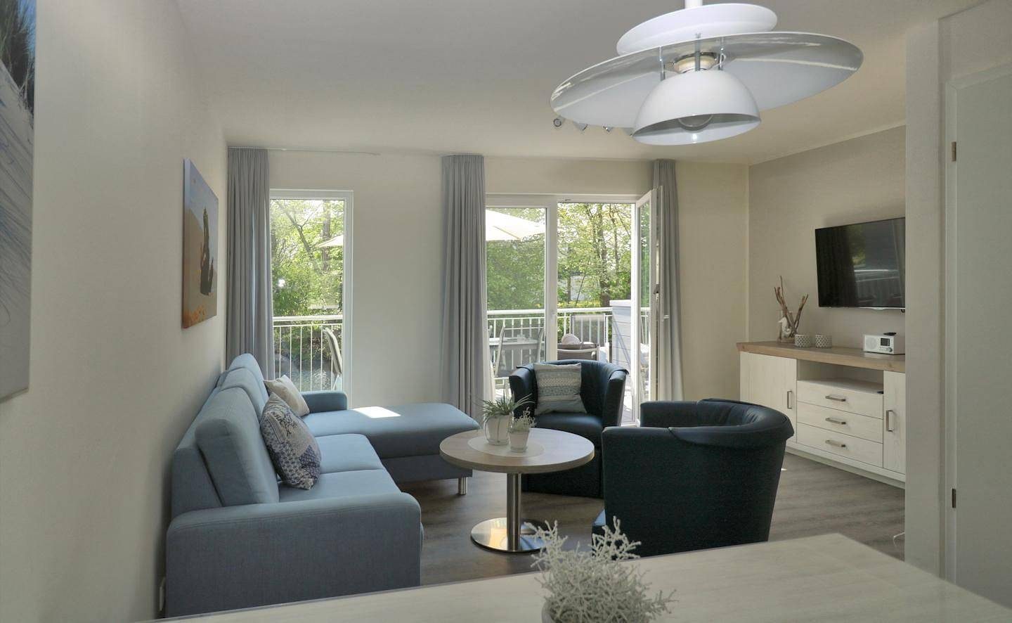 Gepflegtes Ferienhaus, Sauna, Süd-Terrasse, Loggia mit Meerblick, Wäschepakete — Bild 3