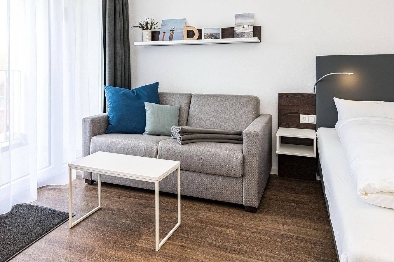 Nordseenahes Ferienapartment mit Balkon, Parkplatz, Schwimmbad- & Saunanutzung — Bild 4