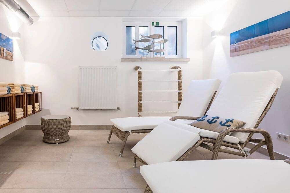 Familien- und hundefreundliche Wohnung mit Schwimmbad und Sauna, zentral gelegen — Bild 5
