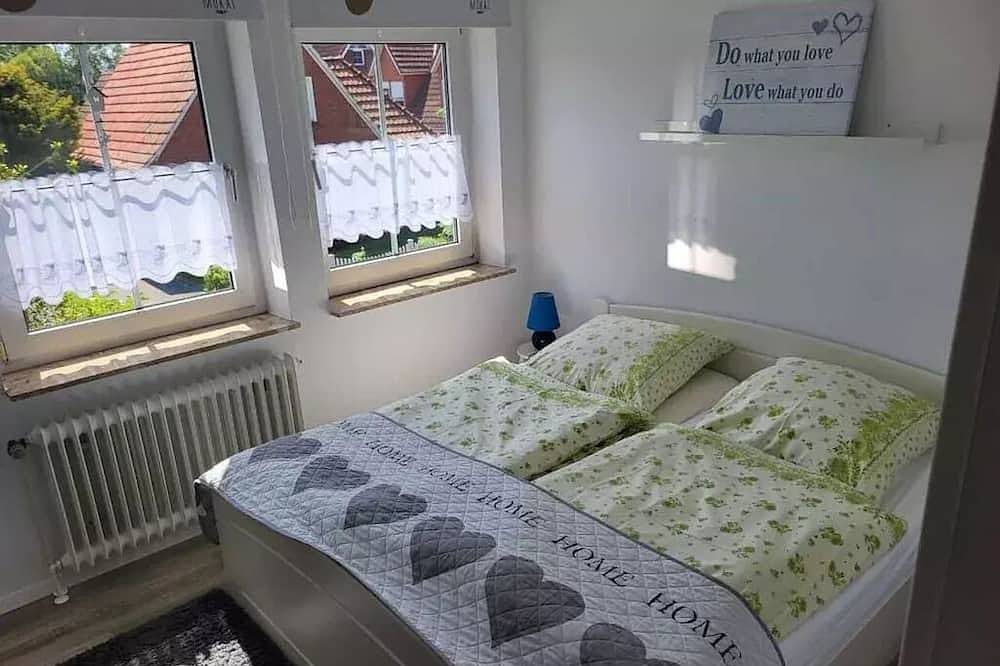 Haus Seelöwe für 3 Personen, strandnah, Terrasse, Grill, 2 e-bikes, Wlan, top