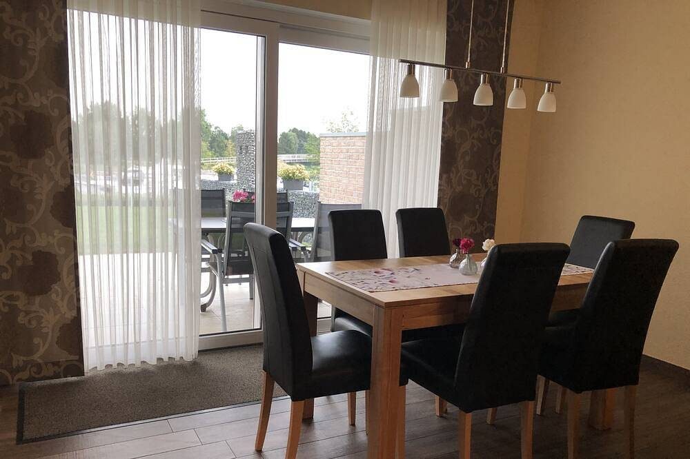Stilvolles, komfortables Ferienhaus - direkt am idyllischen Yachthafen - Pier 30 — Bild 4