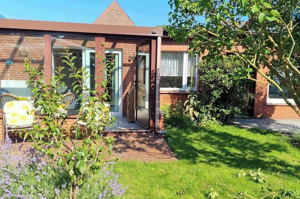 Gemütlicher Bungalow mit Wintergarten, Terrasse und Liegewiese! — Bild 2