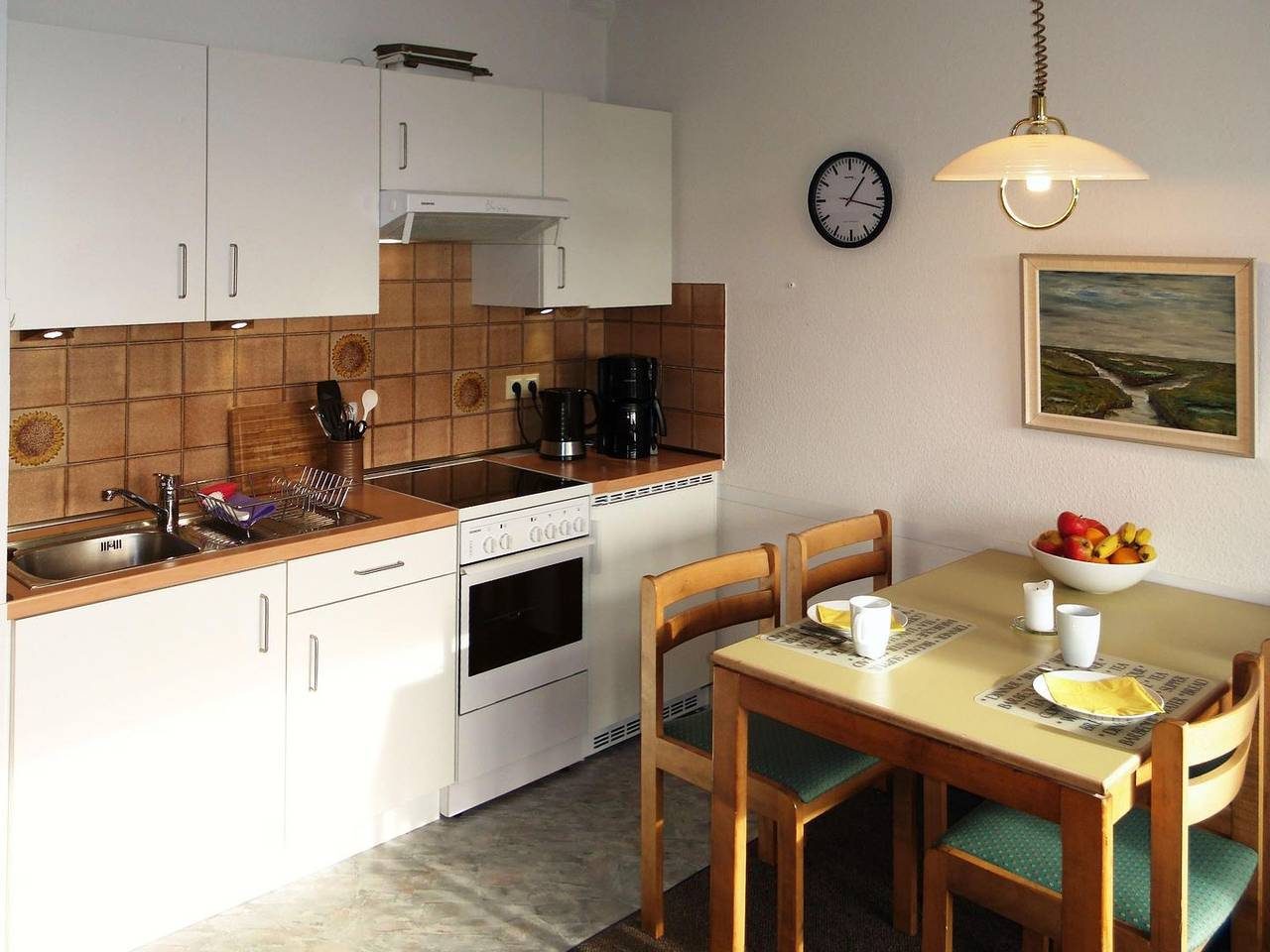 Zentrale Ferienwohnung für 2 Personen in der 3. Etage mit Südbalkon — Bild 4